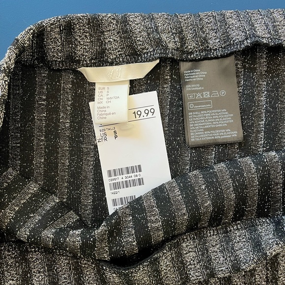 NWT H&M Silver and Black, Sparkly, Striped Pencil Skirt - Picture 6 of 8